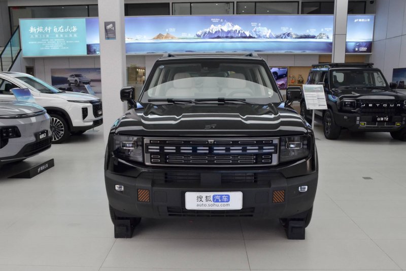 AVA官网 夏天真该试试这些穿搭,上紧下宽、腰部收紧,显瘦又修饰比例